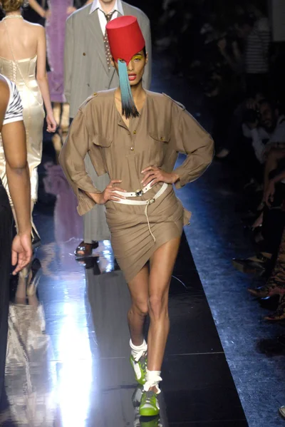 Look 9